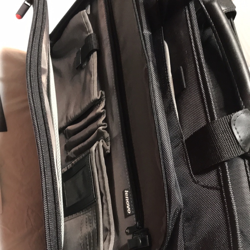 New! Lenovo Thinkpad Basic Case - image 5